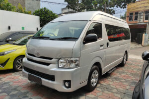 Travel Jakarta Jojga Hiace