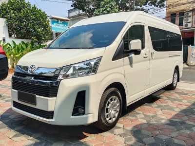 Travel Jakarta Jogja Executive Hiace Premio Luxury
